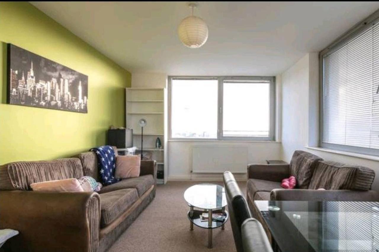 Large 3 Bedrooms In Liverpool City Centre, Free Parking Exterior photo
